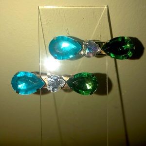 Small rhinestone hair clips
